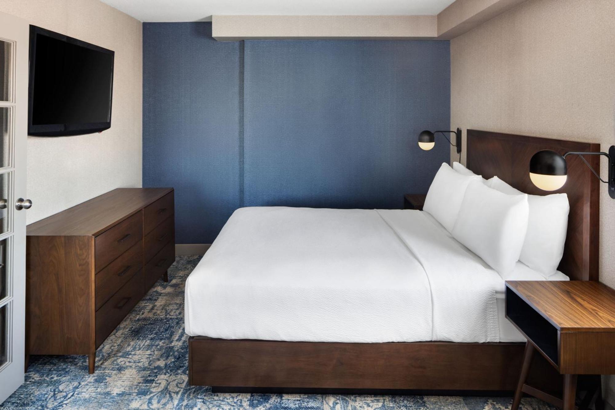 โฟร์ พอยต์ส บาย เชอราตัน เอ็ดมอนตัน เซาธ์ Hotel เอดมันตัน ภายนอก รูปภาพ